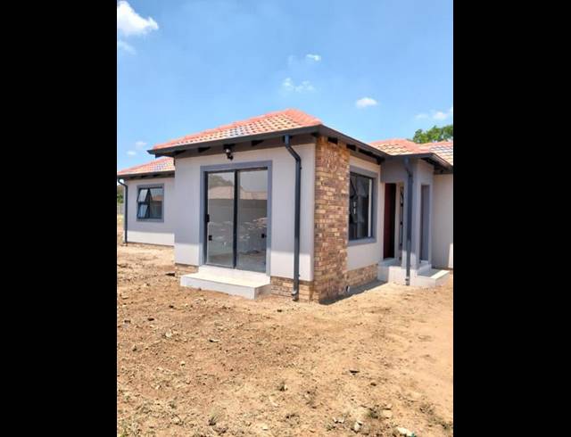 2 BEDROOM HOUSE FOR SALE IN SHARON PARK